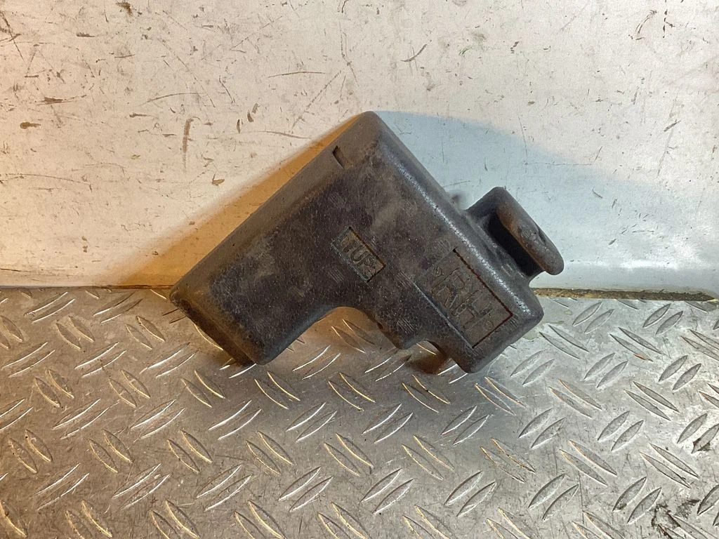 Absorber piankowy zderzaka przedniego 5261348010