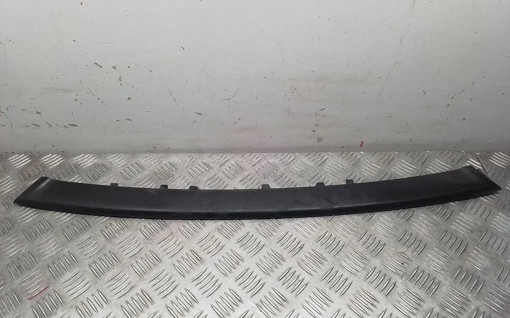 Listwa zderzaka przedniego – Porsche Cayenne (92A) (2010-2017)