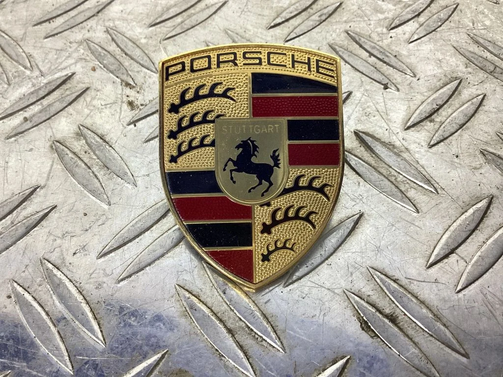 Manufacturer badge logo/emblem – Porsche 911 991 (2011-2019)