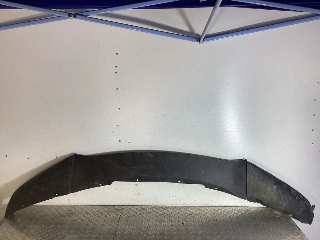 Esistange alumine osa (huul) – BMW X5 F15 (2013-2017)