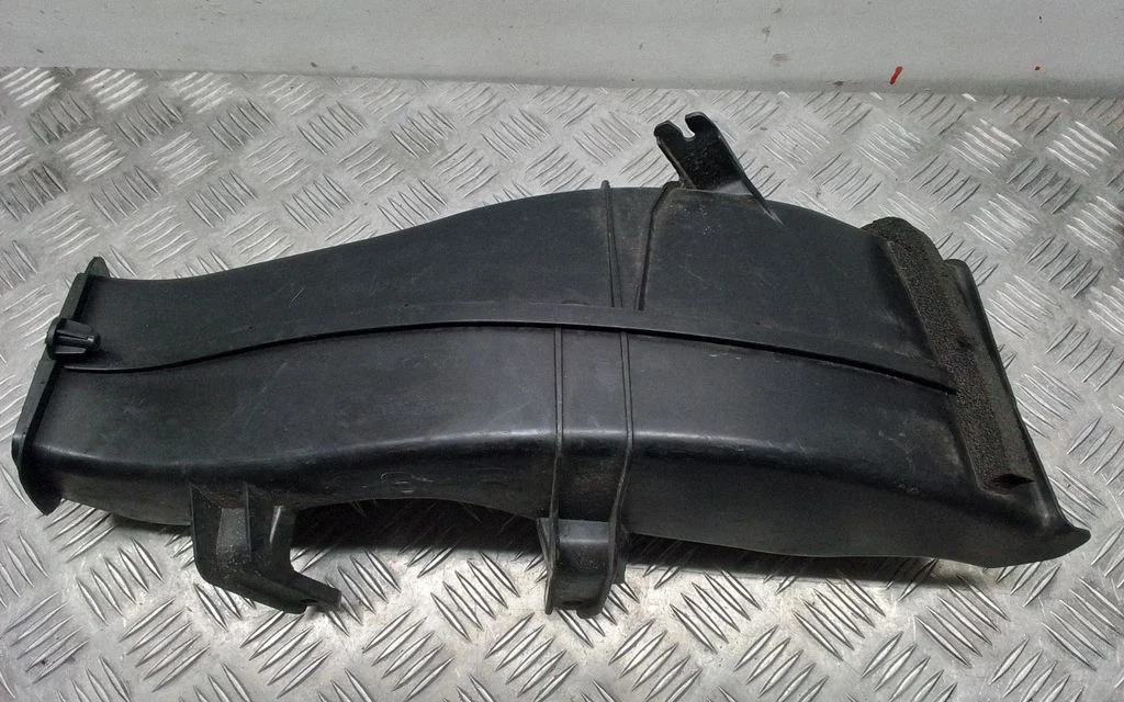 Brake cooling air channel/duct – Lexus GS 250 350 300H 450H (2013-)