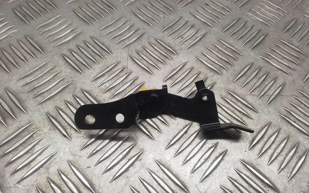 Engine bonnet/hood lock/latch loop/hook – Lexus RX III (2008-2015)