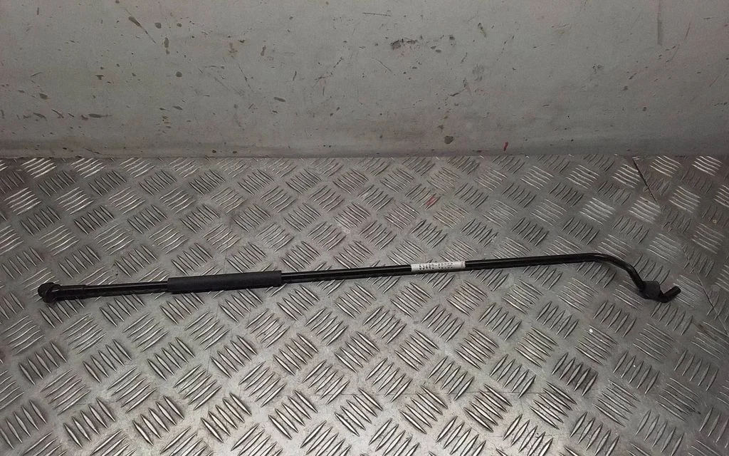 Engine bonnet/hood prop rod/strut – Toyota RAV 4 (XA40) (2012-2018)