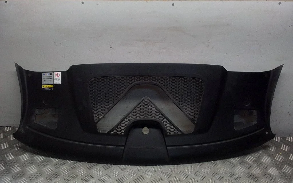 Mootorikapoti luku iluliist – Porsche Macan (95B) (2019-)