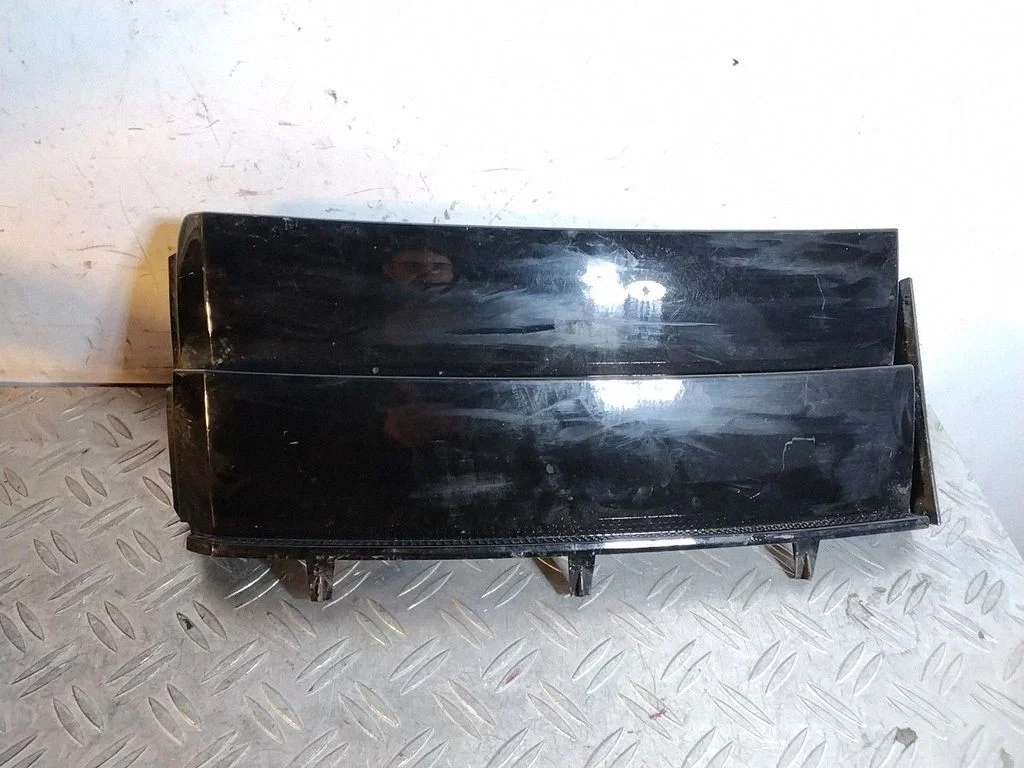Kratka w błotniku – Land Rover Range Rover L322 (2002-2012)