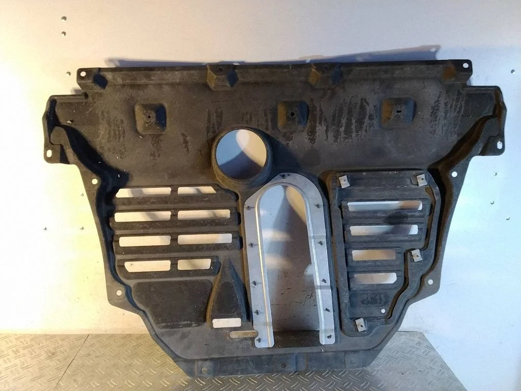 Engine splash shield/under tray 5141078020