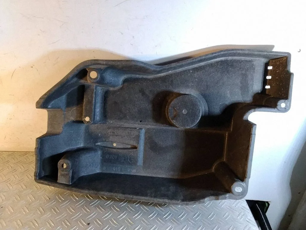 Keskmine põhjakaitse – Lexus NX (2014-2021)