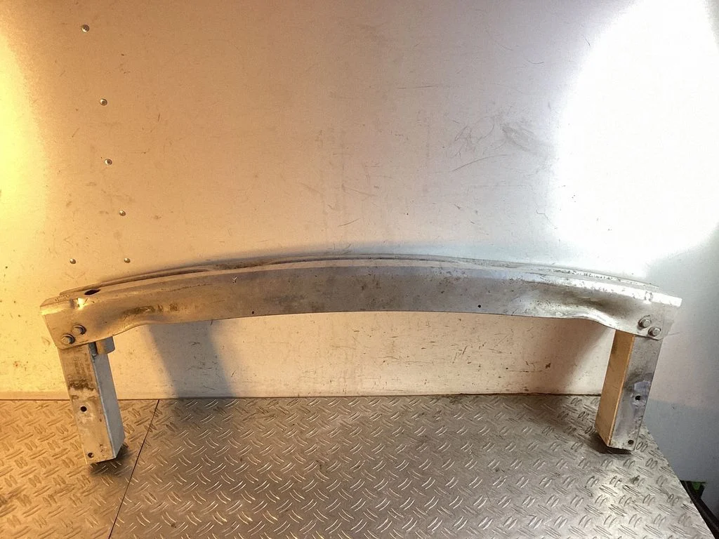 Rear bumper cross member – Porsche Macan (95B) (2014-2018)