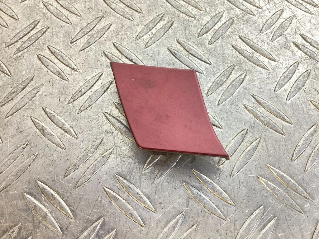 Rear bumper row hook cap/cover