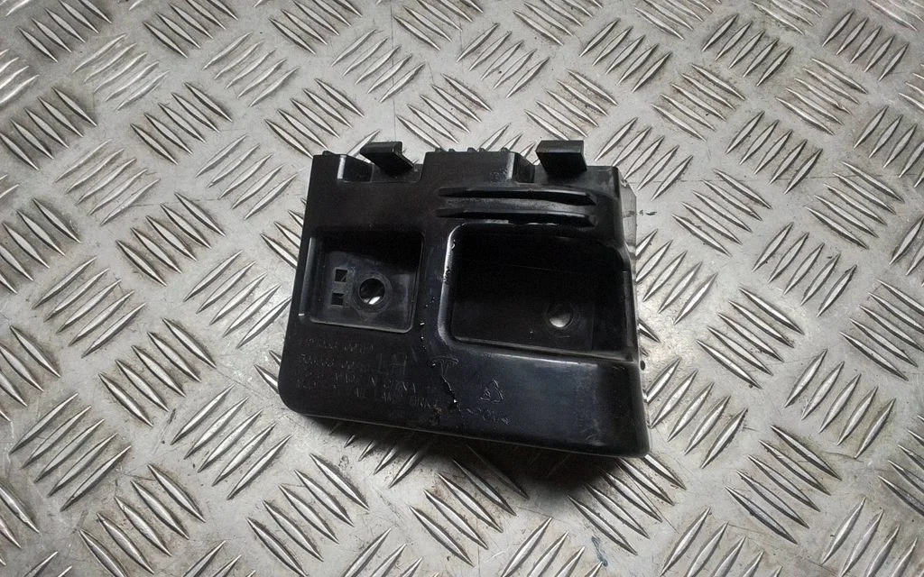 Rear bumper mounting bracket 150696800