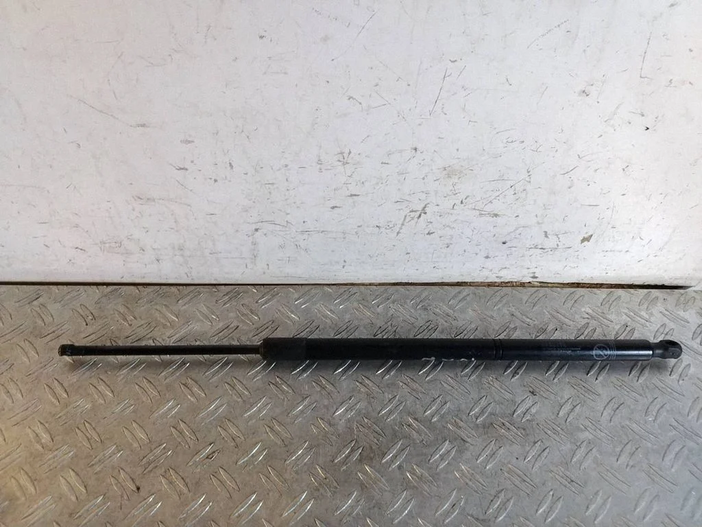 Tailgate/trunk strut/damper – Lexus NX (2014-2021)