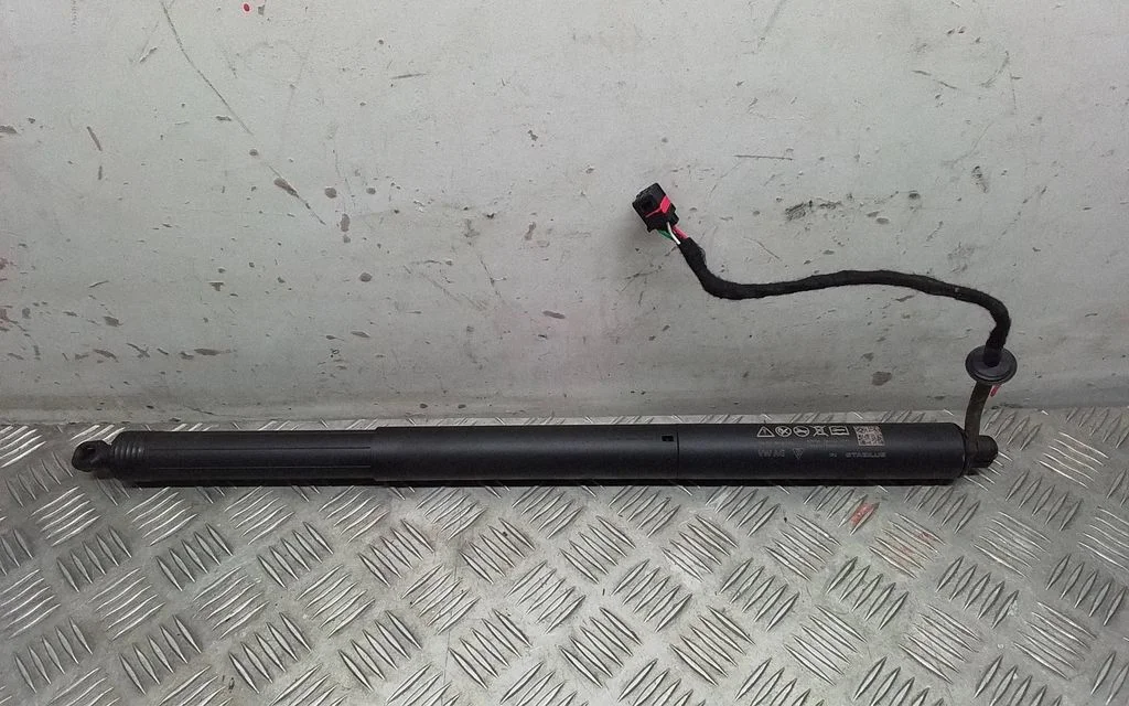 Tailgate/trunk strut/damper – Porsche Macan (95B) (2019-)