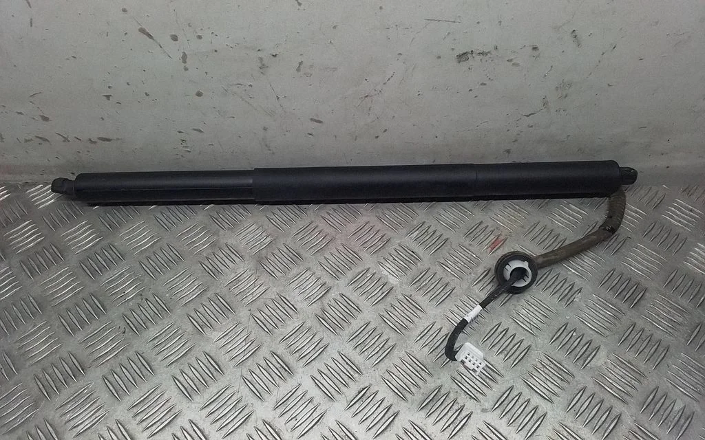 Tailgate/trunk strut/damper – Tesla Model Y (2020-)
