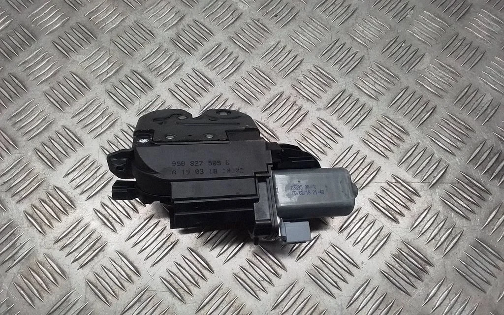 Tailgate/trunk/boot lock/catch/latch – Porsche Macan (95B) (2019-)