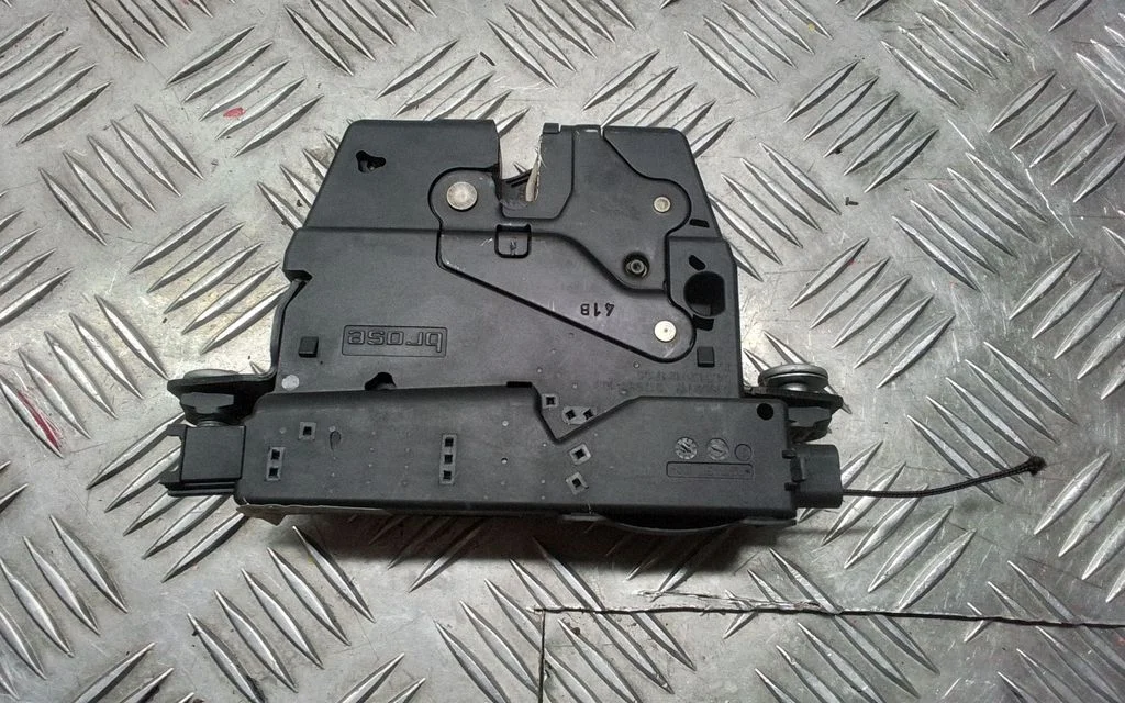 Tailgate/trunk/boot lock/catch/latch – BMW 5 Series F10 F11 (2009-2016)