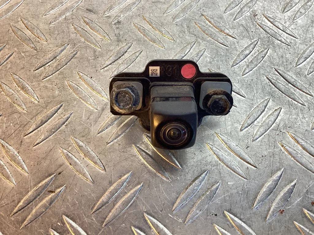 Reversing camera – Toyota RAV 4 (XA50) (2018-)