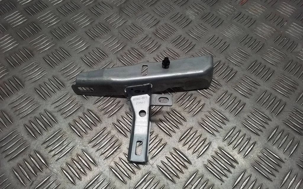 Front door upper hinge – Tesla Model Y (2020-)
