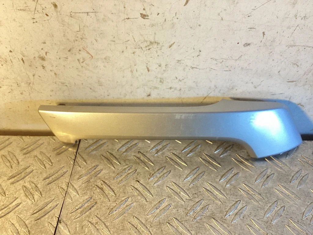 Front door interior handle – Toyota Land Cruiser (J150) (2009-)