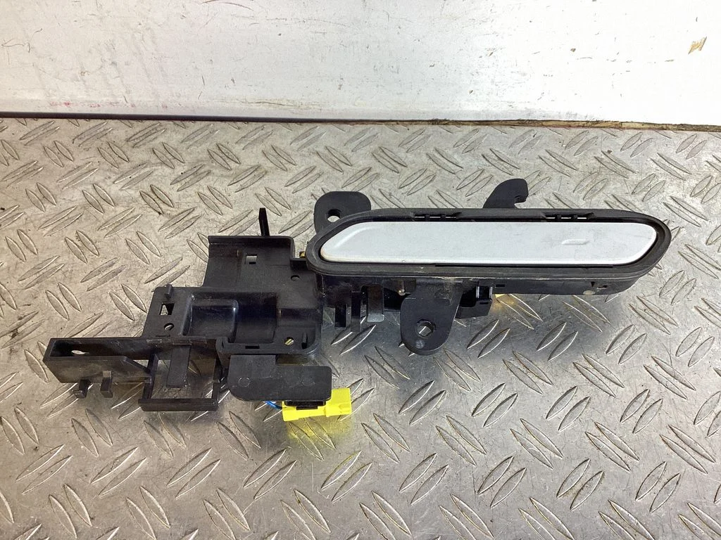 Front door interior handle – KIA EV6 (2021-)