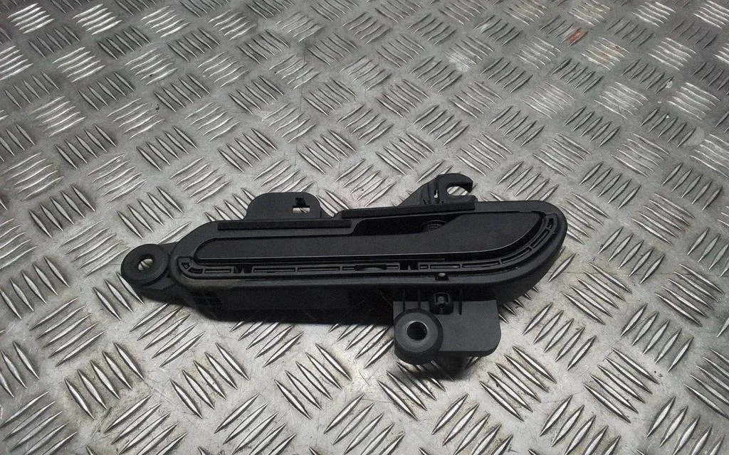 Front door exterior handle 152811400D