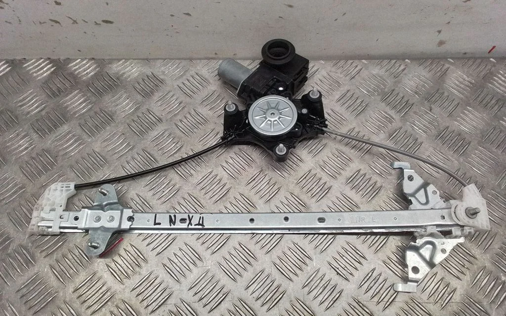 Front window lifting mechanism without motor – Lexus NX (2021-)