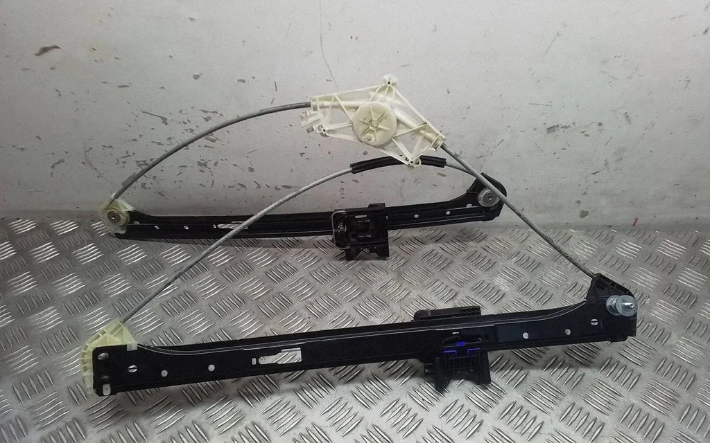 Front door window regulator with motor – Porsche Macan (95B) (2019-)