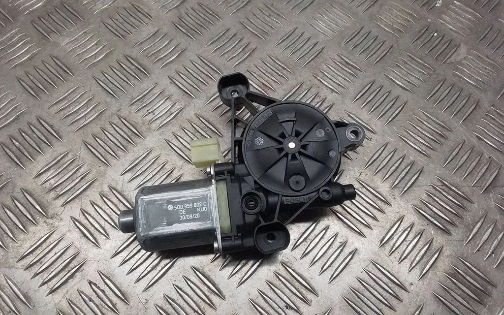 Front door window regulator motor – Porsche Macan (95B) (2019-)