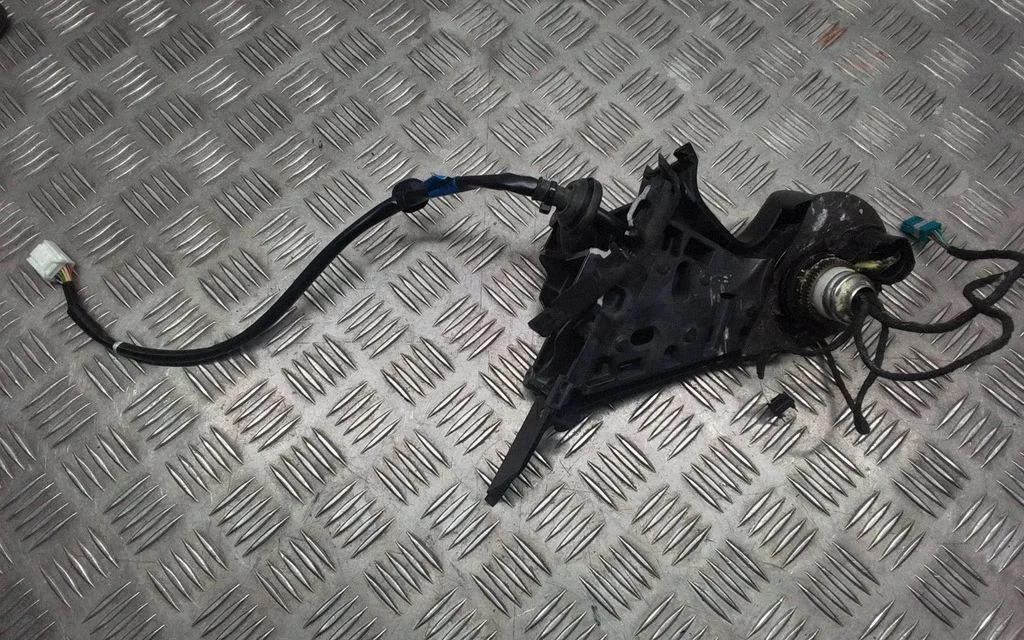 Front door electric wing mirror – Tesla Model Y (2020-)