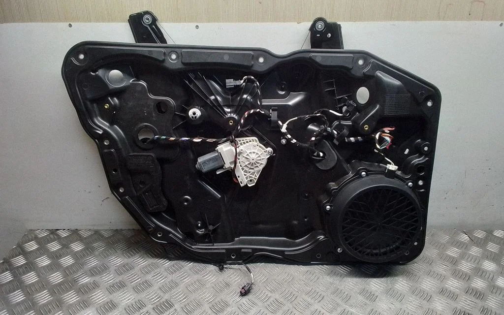 Front door window regulator with motor – front left
