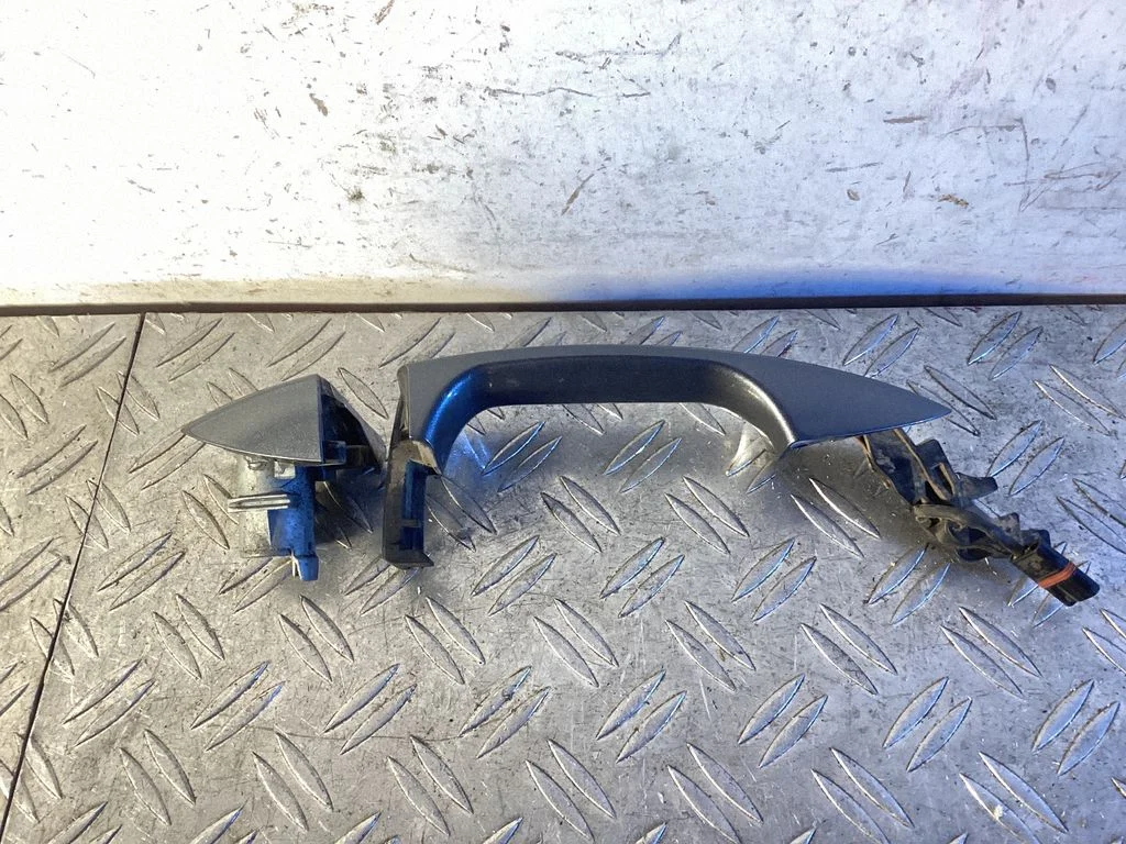 Rear door exterior handle – Mercedes-Benz ML-Class W166 (2012-2017)