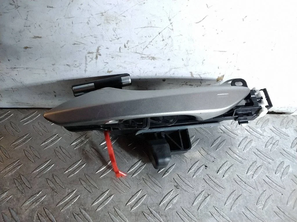 Rear door exterior handle – Lexus RX 450H (2016-)