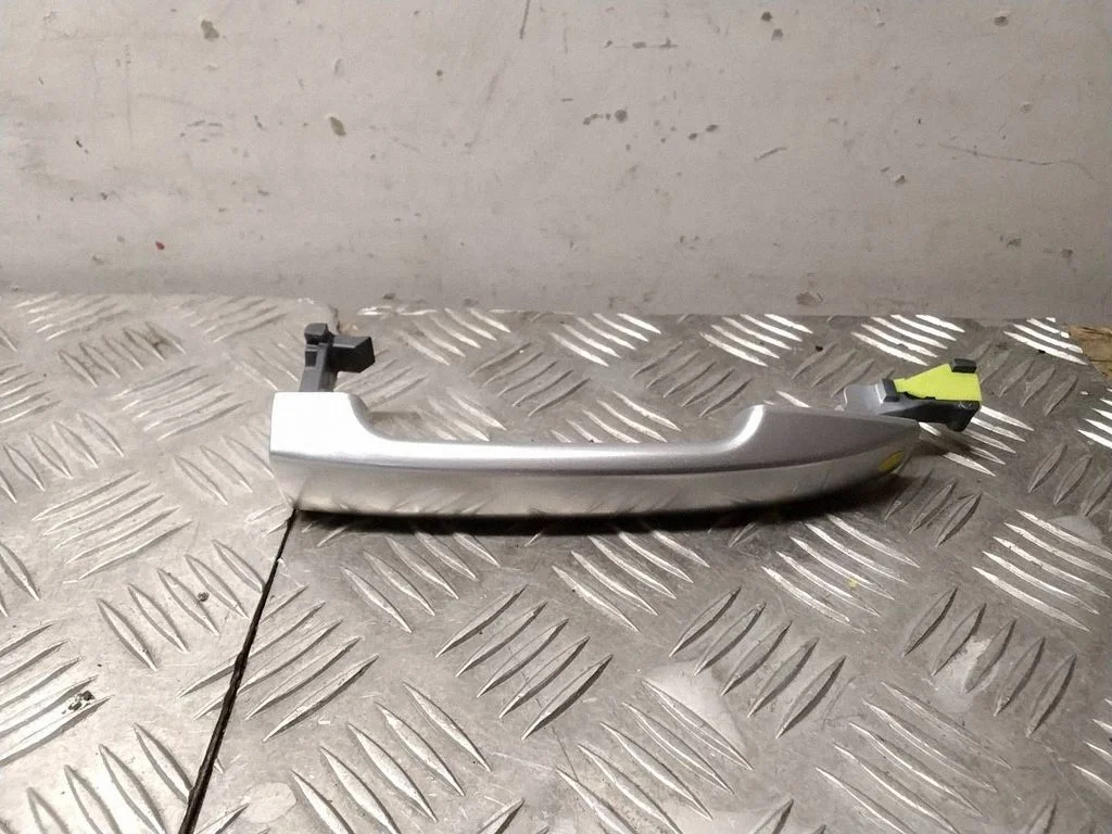 Rear door exterior handle – Subaru Forester SH (2008-2013)
