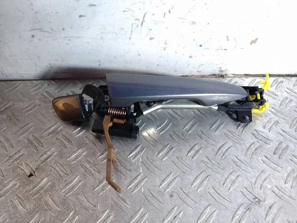 Rear door exterior handle – Lexus IS III XE30 (2013-2020)