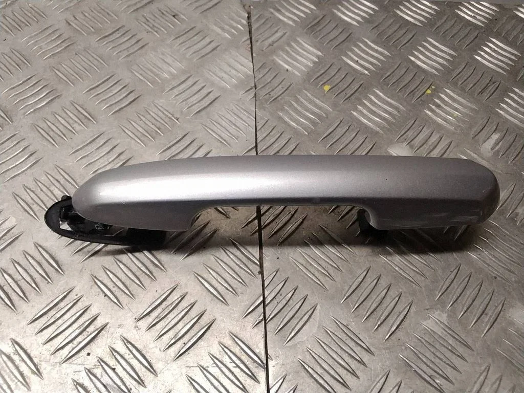 Rear door exterior handle – Toyota RAV 4 (XA50) (2018-)