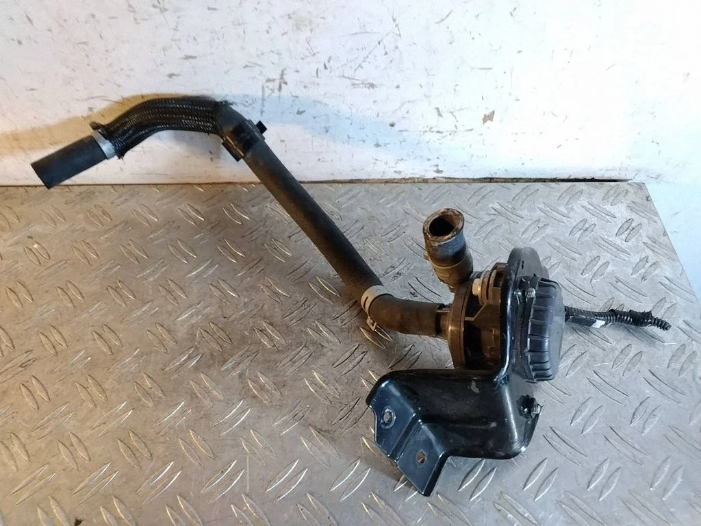 Elektriline lisatsirkulatsioonipump – Lexus NX (2014-2021)