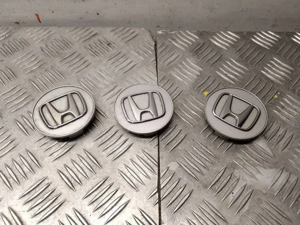 Original wheel cap – Honda CR-V (2007-2012)