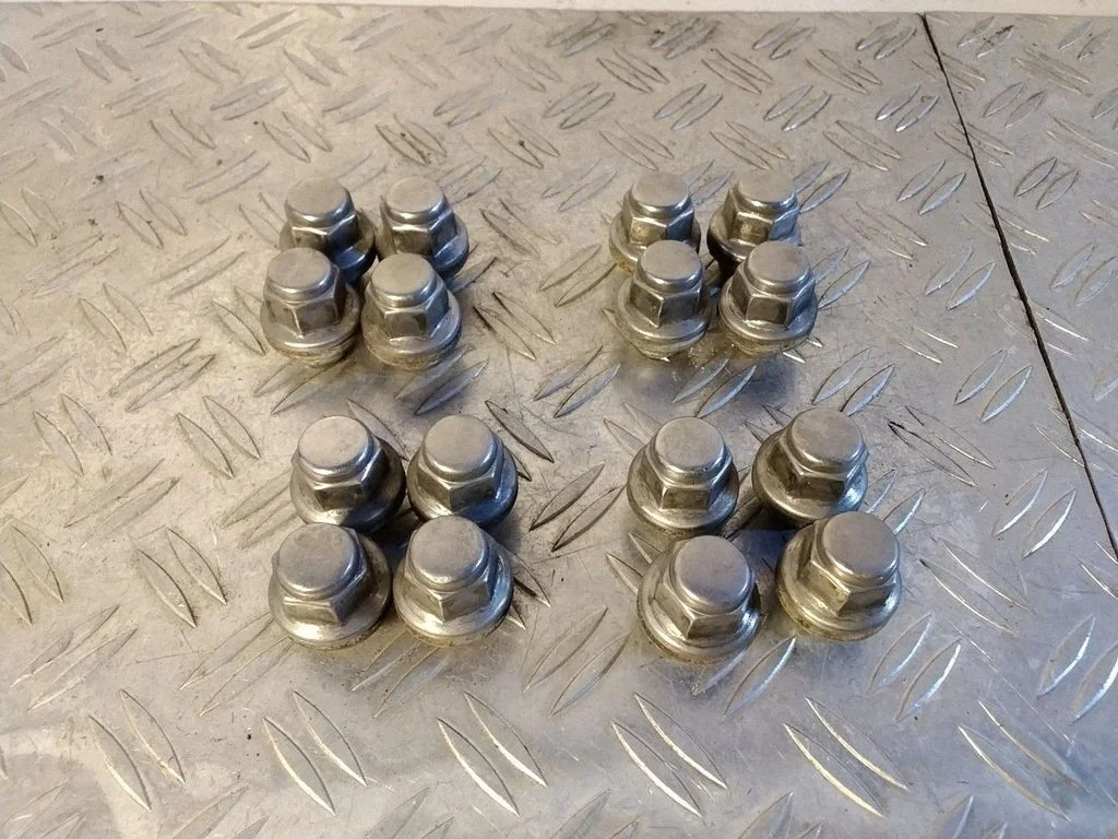 Nuts/bolts – Lexus RX 450H (2016-)