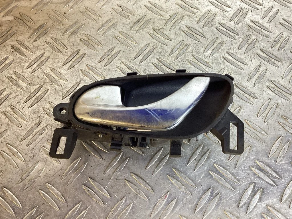 Front door interior handle 806714EA0A