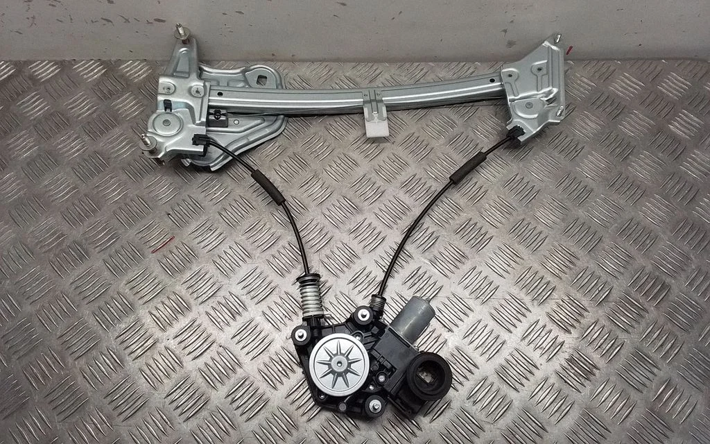 Front door window regulator with motor 8572024070
