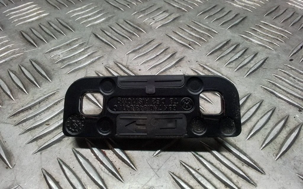 Sliding door check strap stopper – Porsche Macan (95B) (2014-2018)