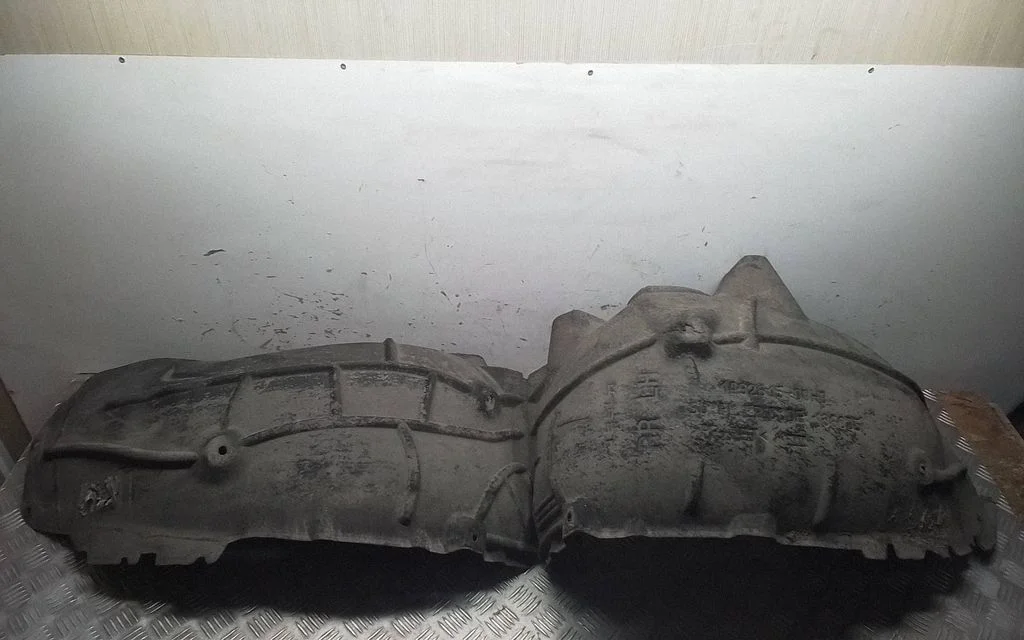 Rear arch fender liner splash guards 149261500B