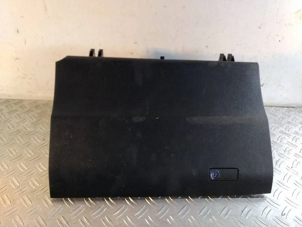 Kindalaegas – Lexus NX (2014-2021)