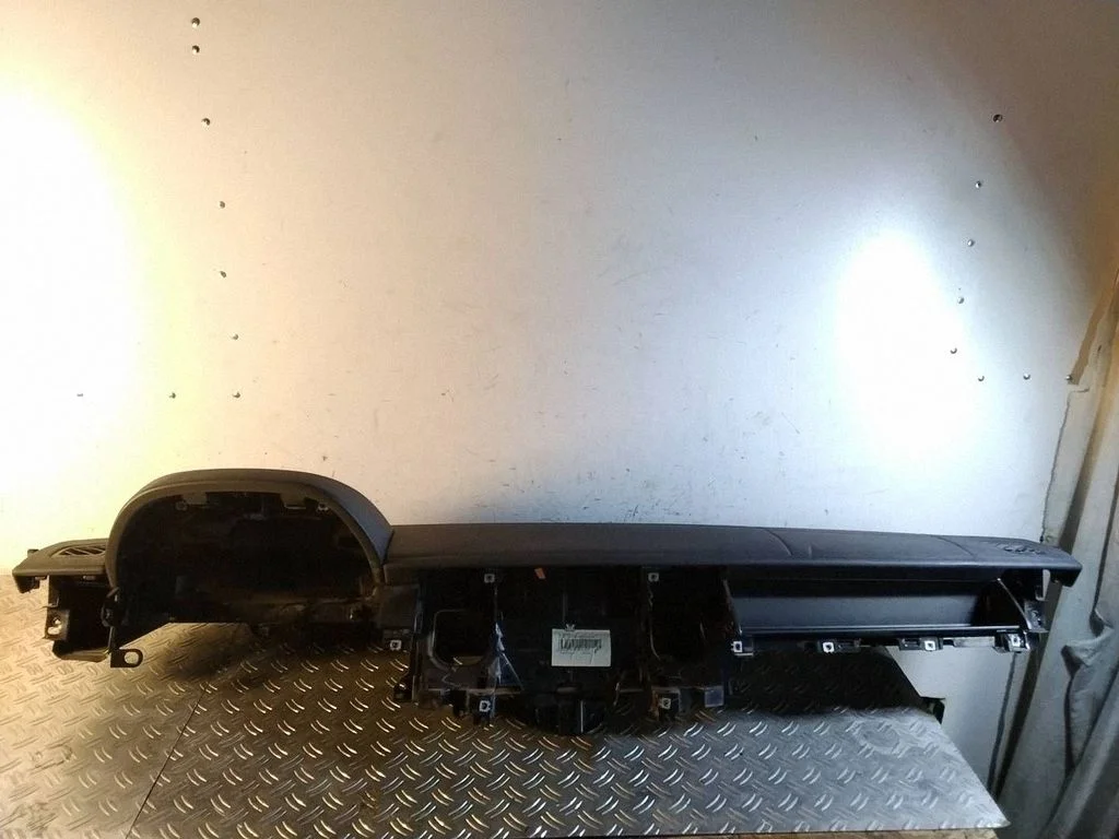 Dashboard AH22045E66BD