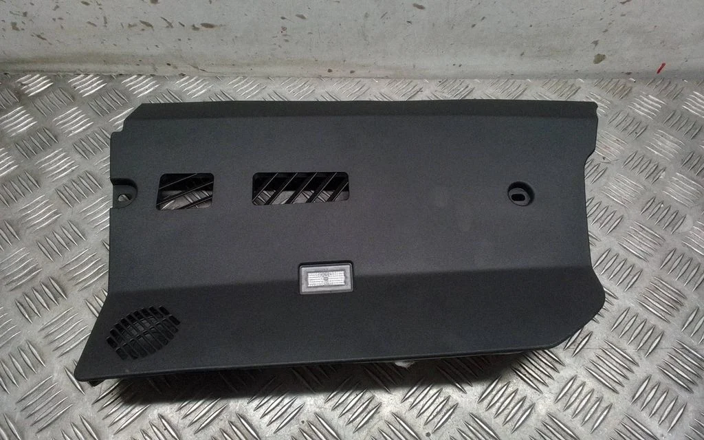 Dashboard lower bottom trim panel – Tesla Model Y (2020-)