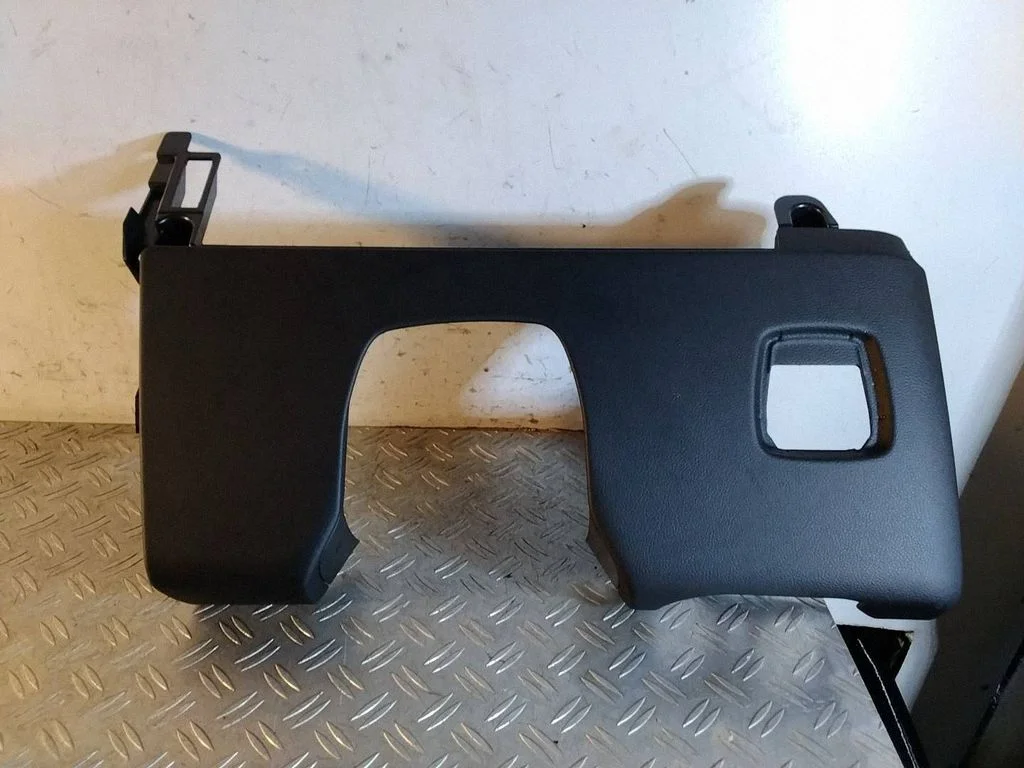 Dashboard lower bottom trim panel – Porsche 911 991 (2011-2019)