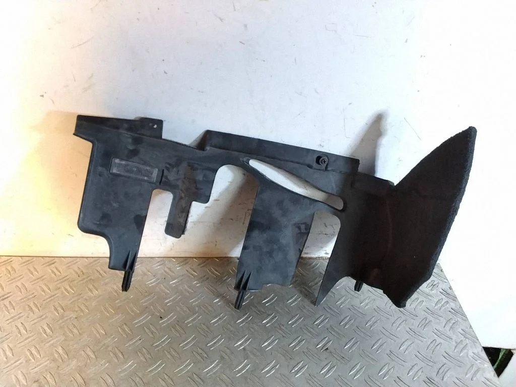 Dashboard lower bottom trim panel FBS500420XXX
