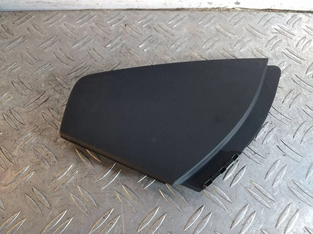 Dashboard side end trim – Porsche 911 991 (2011-2019)