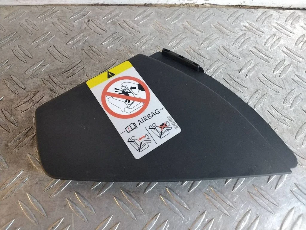 Dashboard side end trim – Porsche 911 991 (2011-2019)