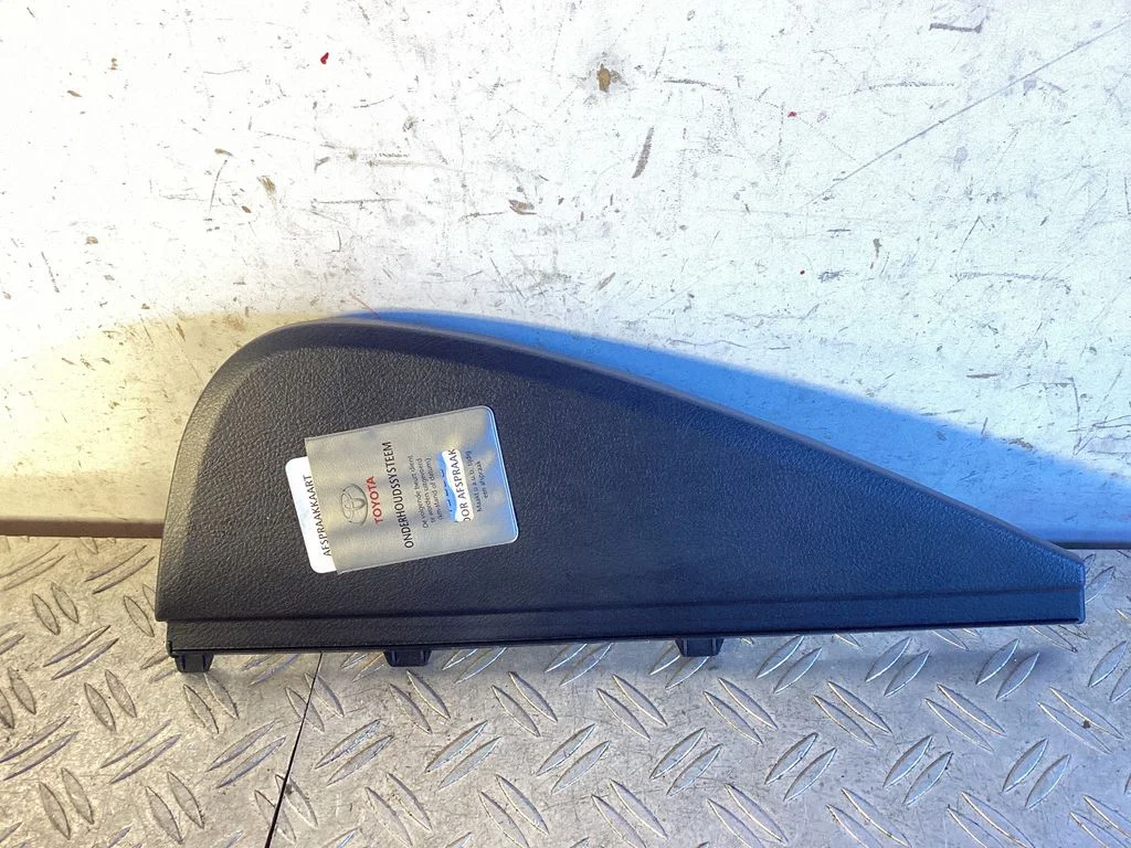 Dashboard side end trim – Toyota Land Cruiser (J150) (2009-)