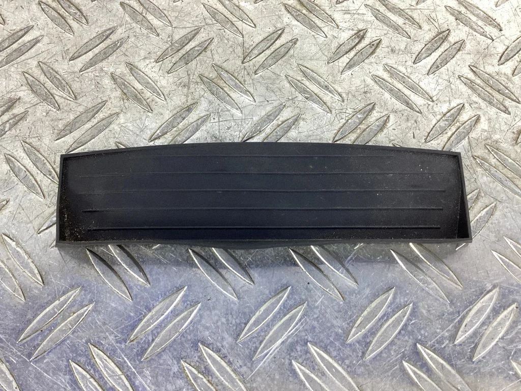 Panel drawer/shelf pad – Lexus NX (2014-2021)